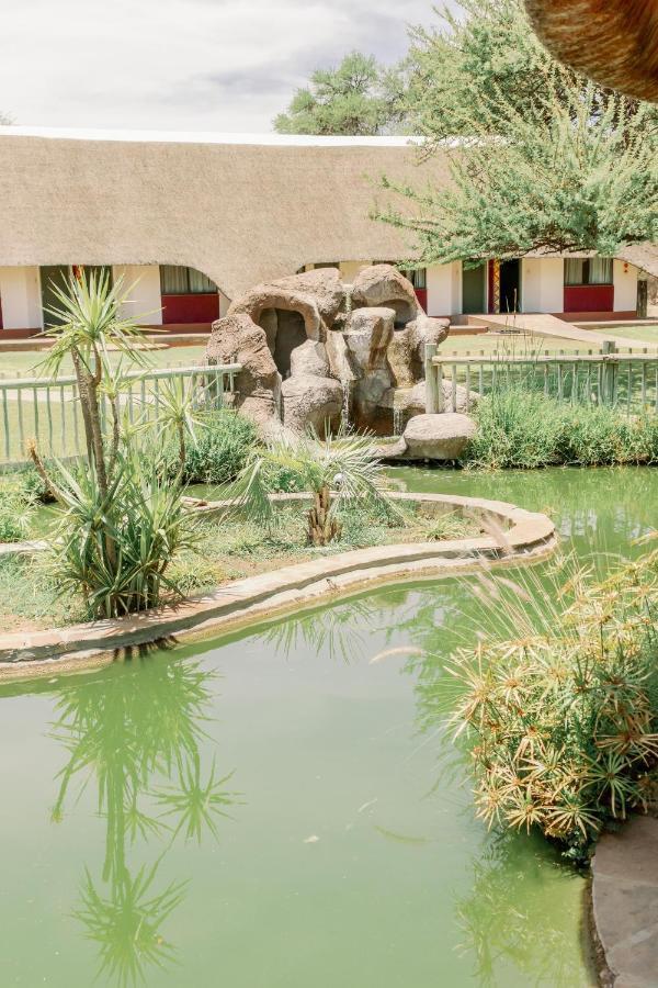 Okahandja Country Hotel 外观 照片